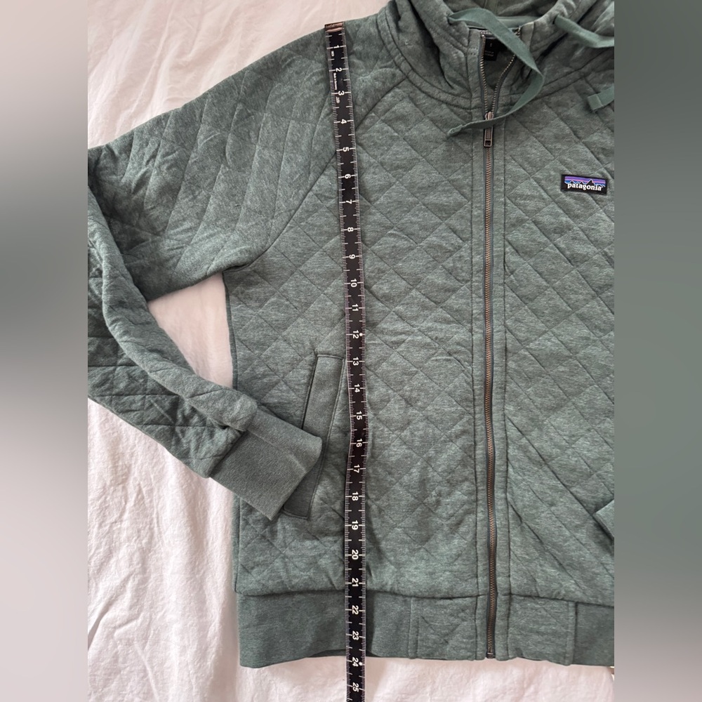 Patagonia Women’s Organic Cotton Quilt Hoody - Small Regen Green - Picture 5 of 13